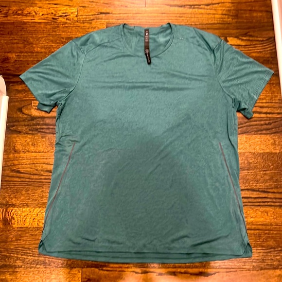 Lululemon XXL Athletic Shirt - Picture 1 of 5